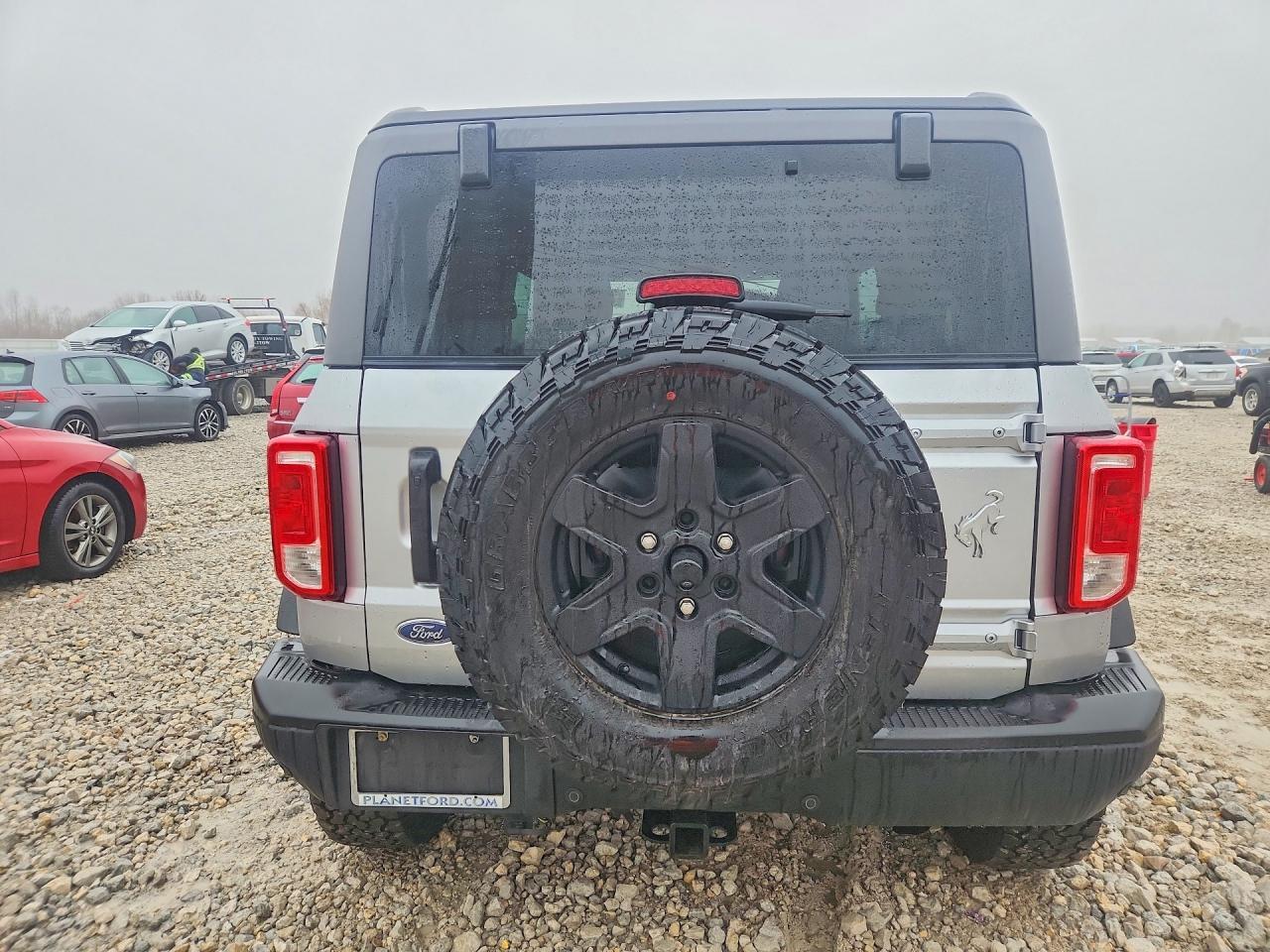 2024 Ford Bronco Black Diamond - Фото 6