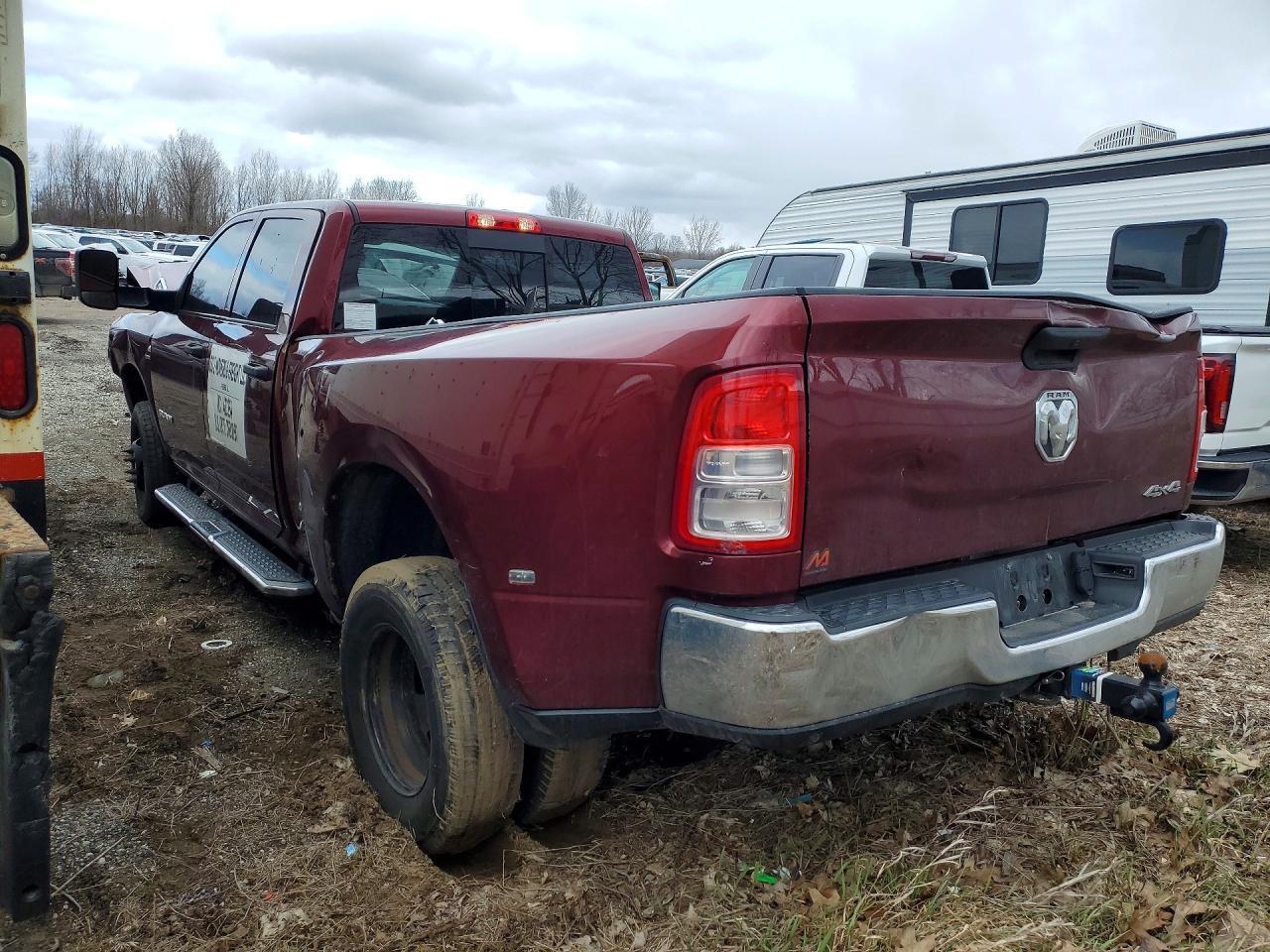 2021 Ram 3500 Tradesman - Фото 2
