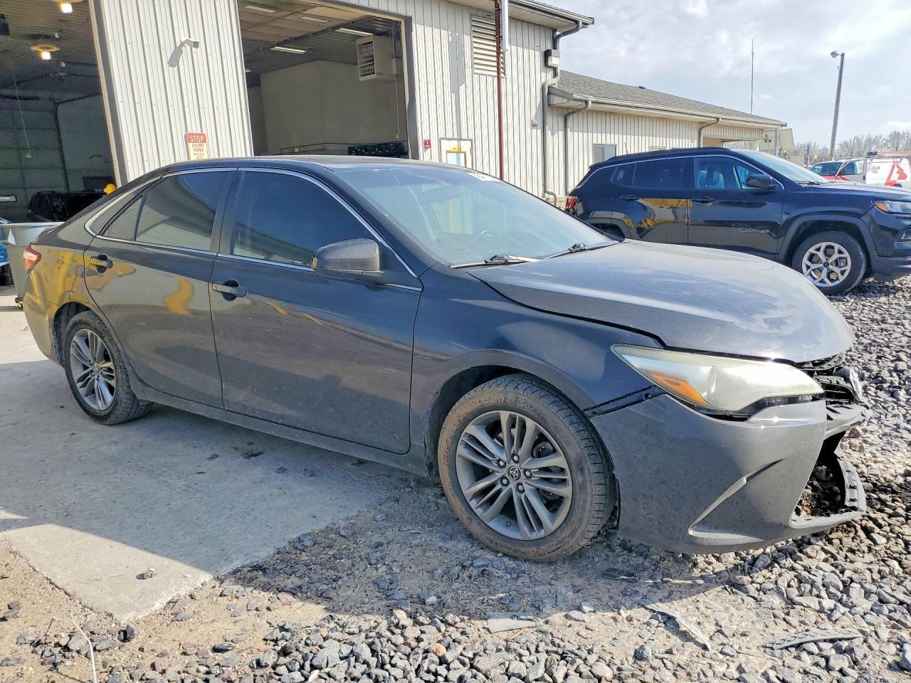 2015 Toyota Camry Se - Фото 4