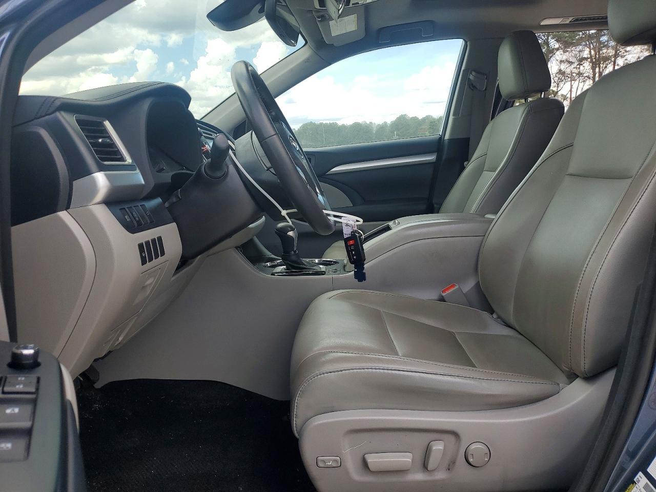 2018 Toyota Highlander Xle - Image 7