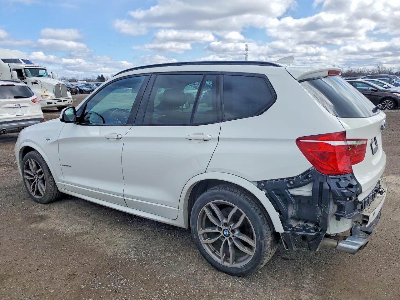 2017 BMW X3 xDrive28I - Фото 2