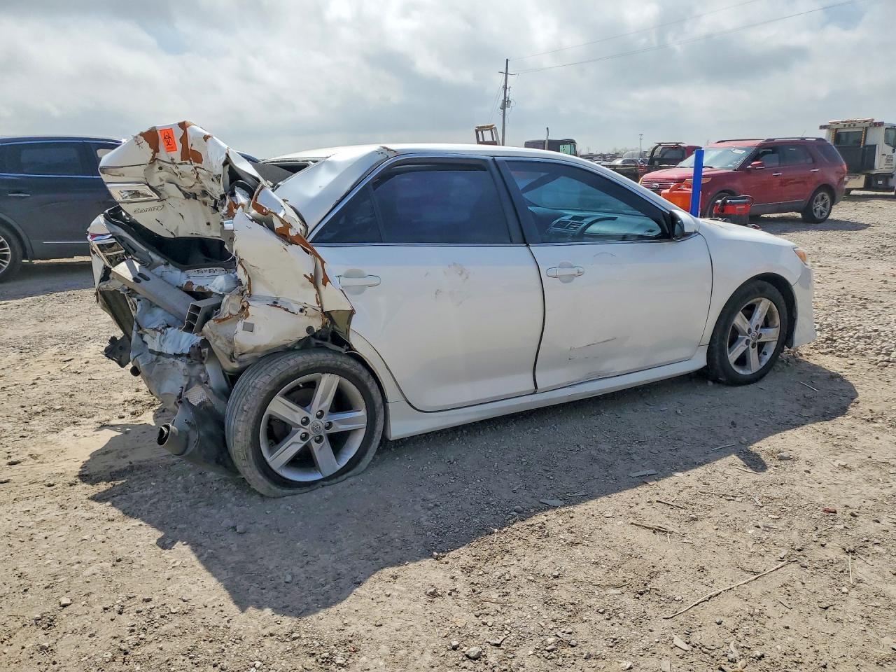 2014 Toyota Camry Se - Фото 4