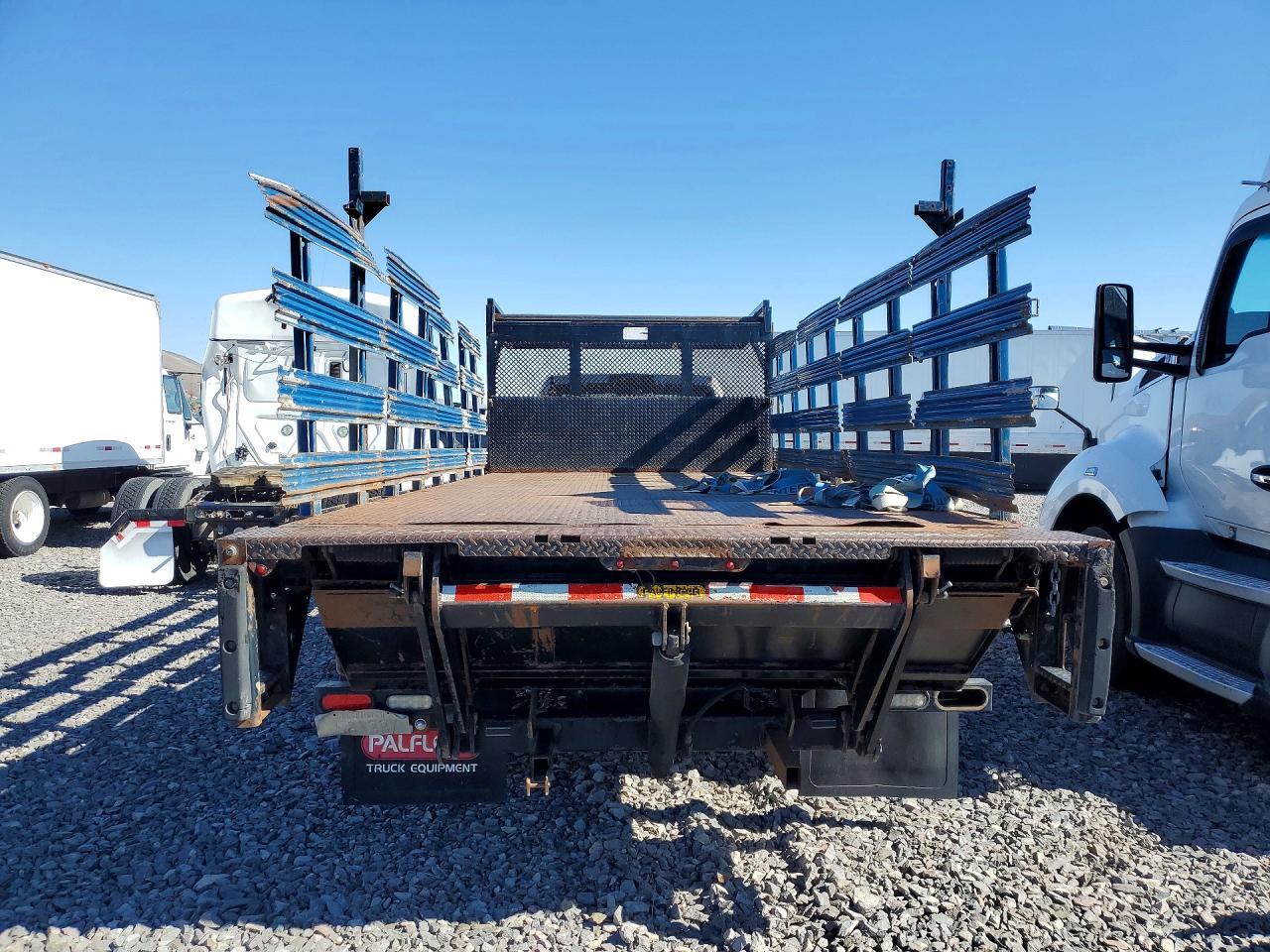 2015 Ram 5500 Flatbed Truck - Фото 6