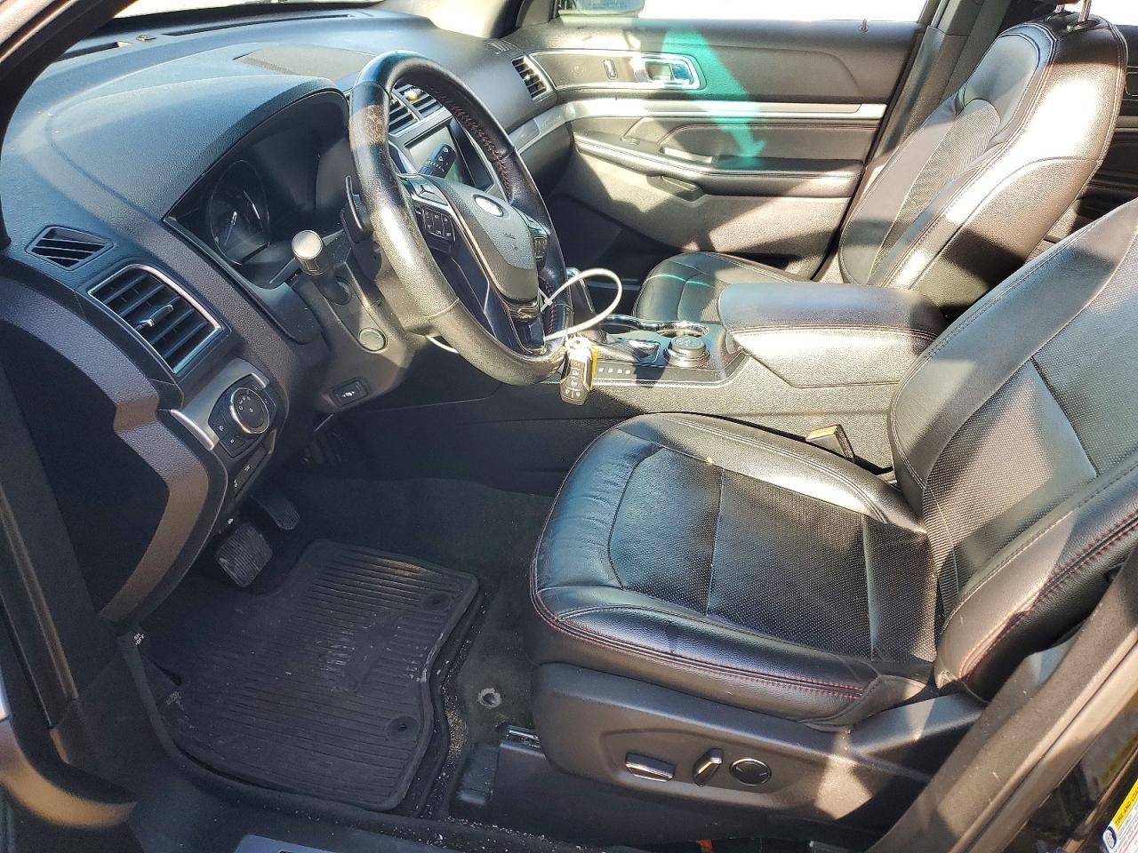 2016 Ford Explorer - Image 7