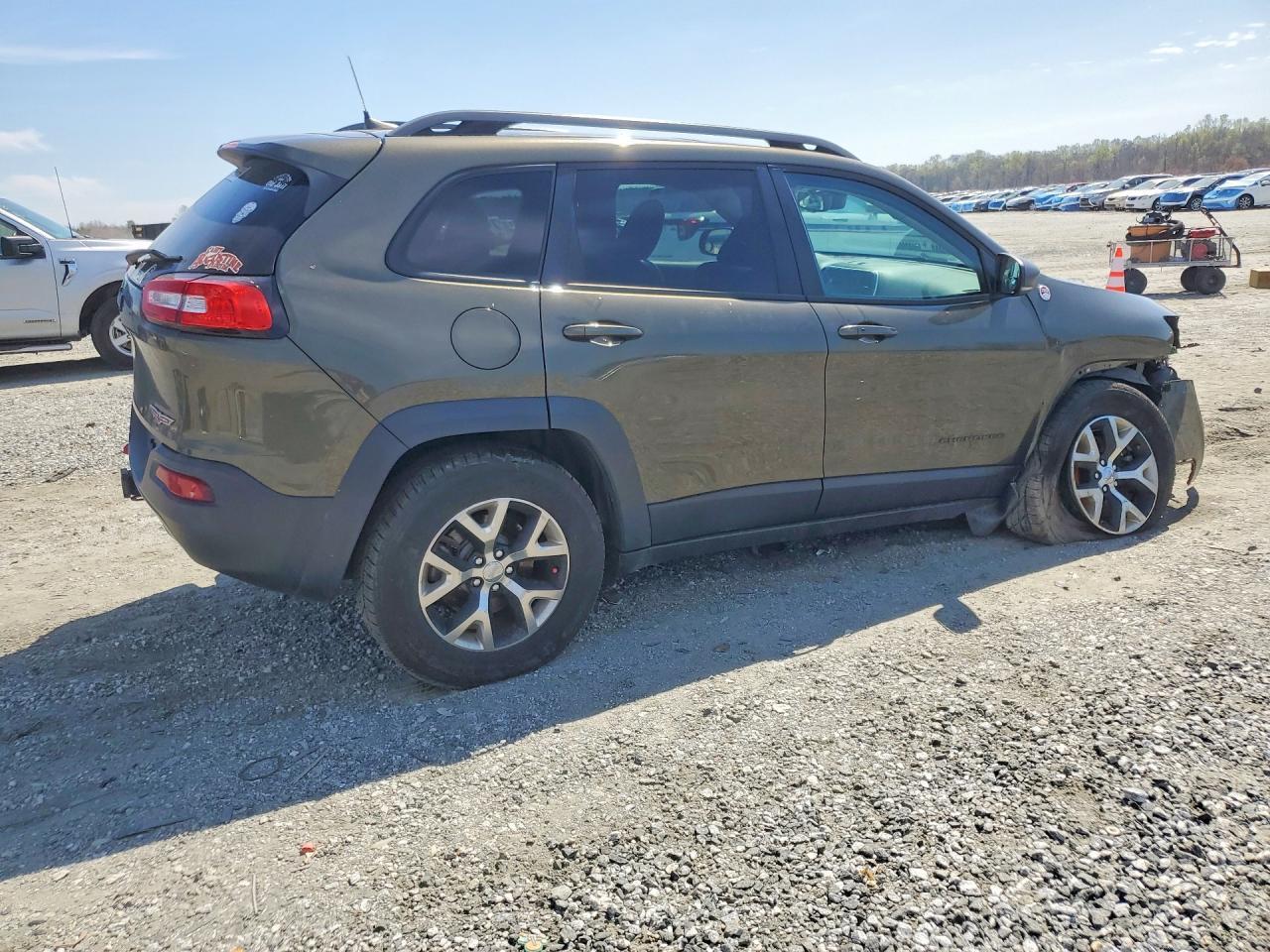 2016 Jeep Cherokee Trailhawk - Фото 3