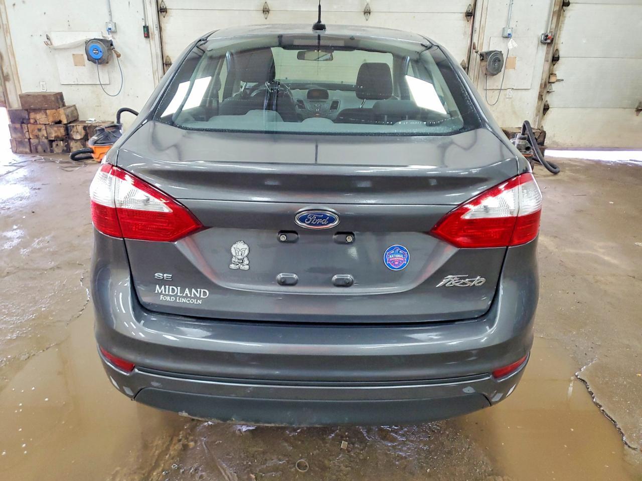 2016 Ford Fiesta Se - Image 6