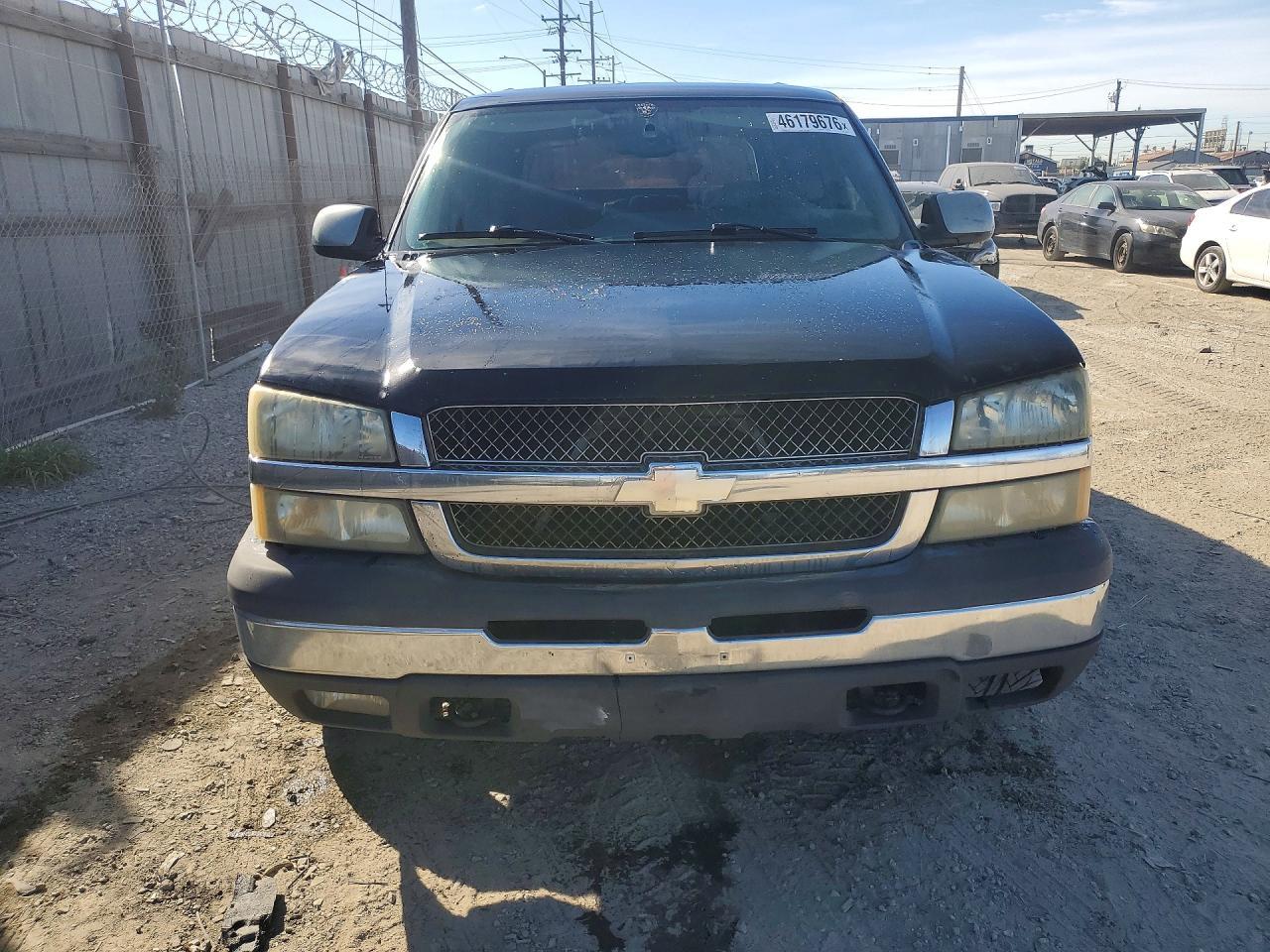 2004 Chevrolet Avalanche C1500 - Image 5