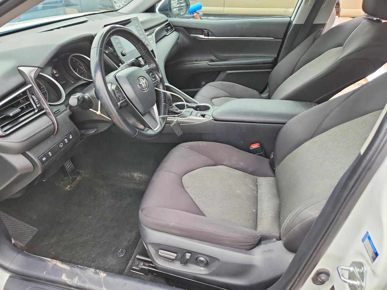 2022 Toyota Camry Le - Фото 7