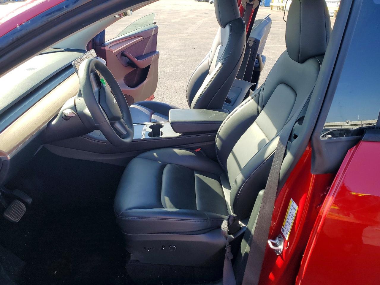 2023 Tesla Model Y - Image 7