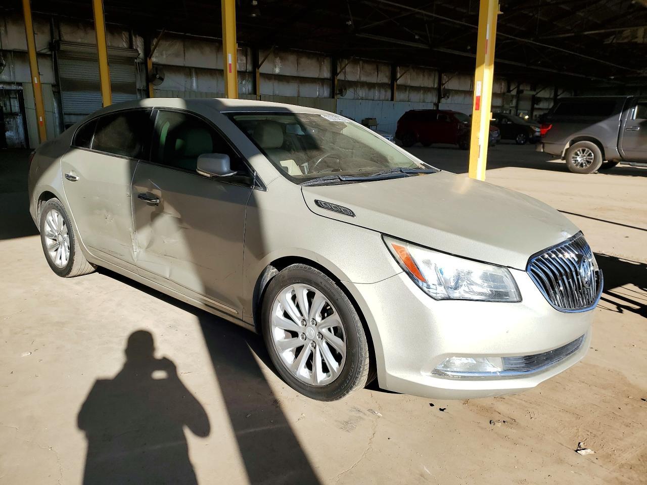 2016 Buick Lacrosse - Image 4