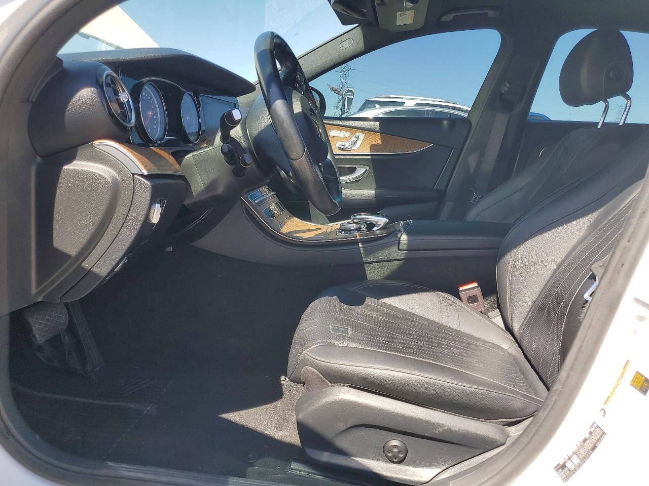 2018 Mercedes-Benz E 300 - Image 7