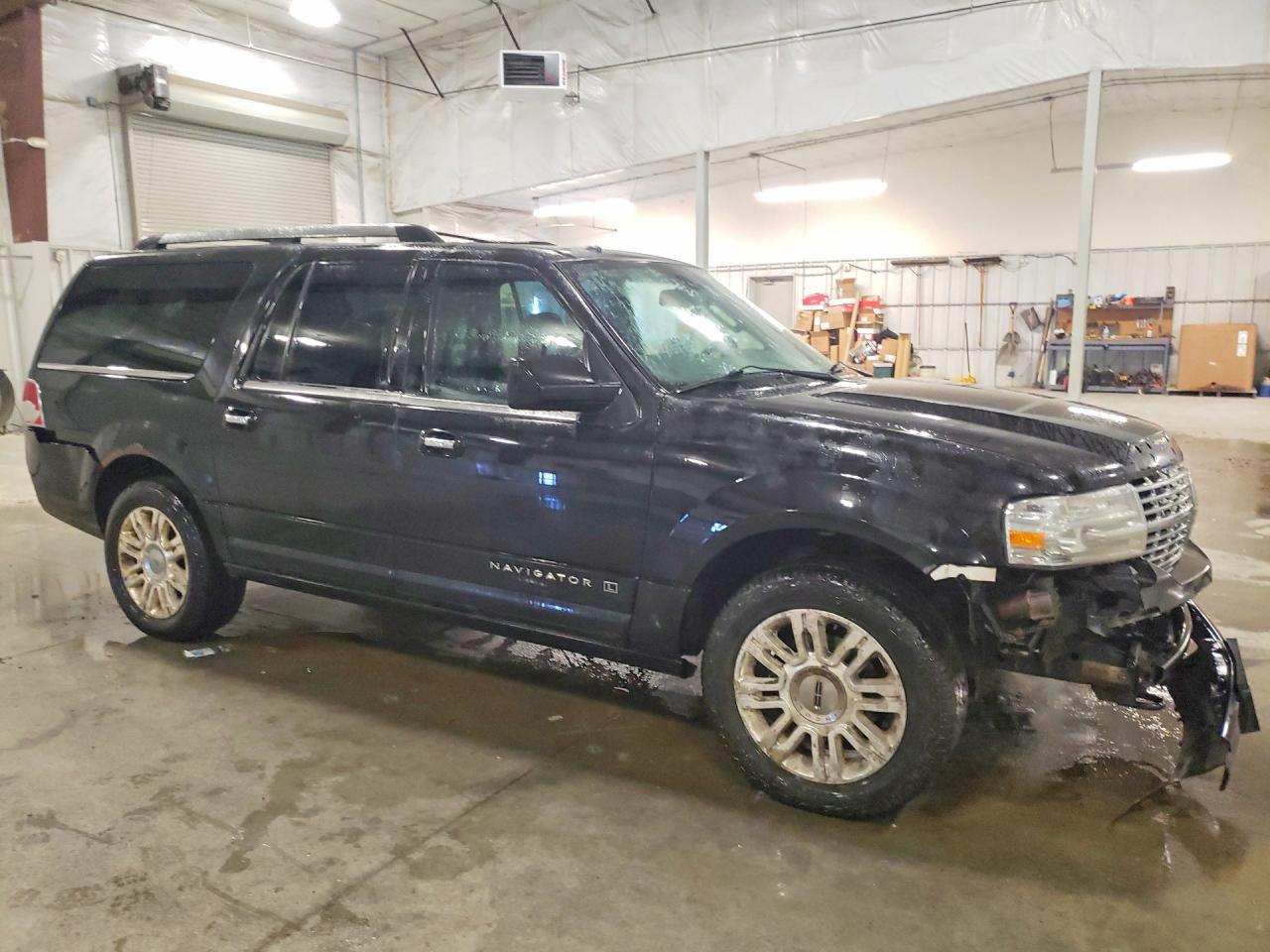 2013 Lincoln Navigator L - Фото 4