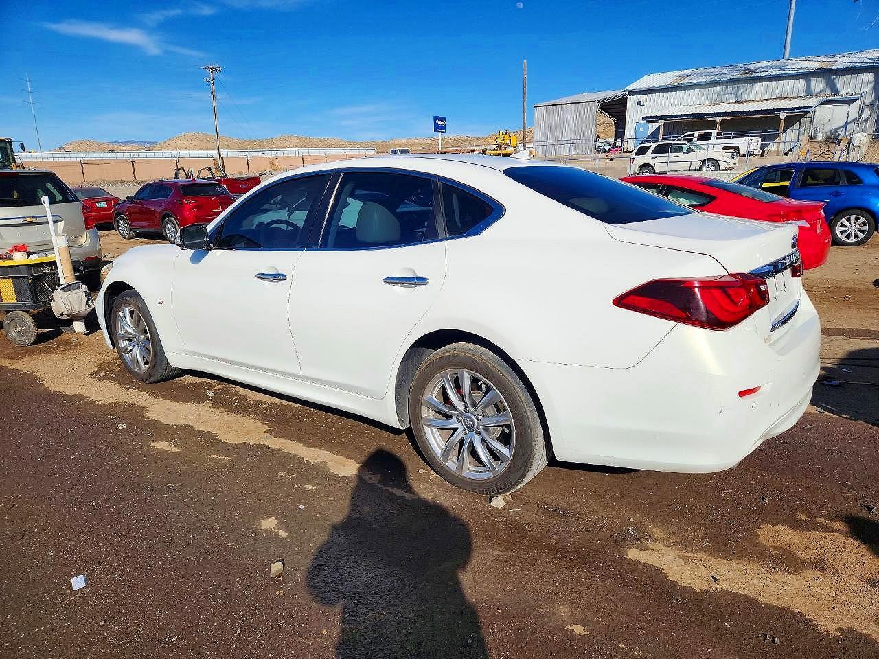 2015 Infiniti Q70 3.7 - Фото 2