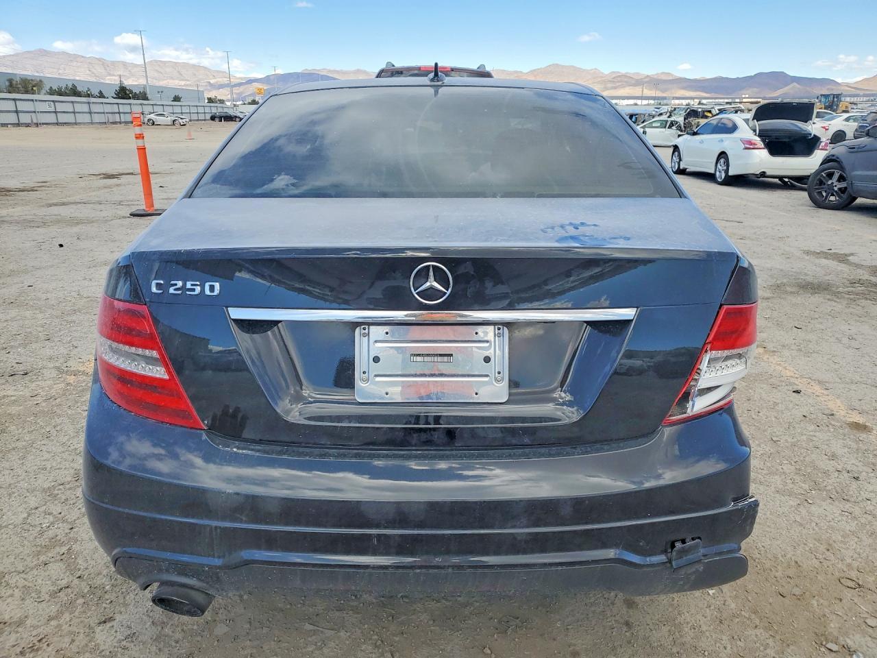 2014 Mercedes-Benz C 250 - Image 6