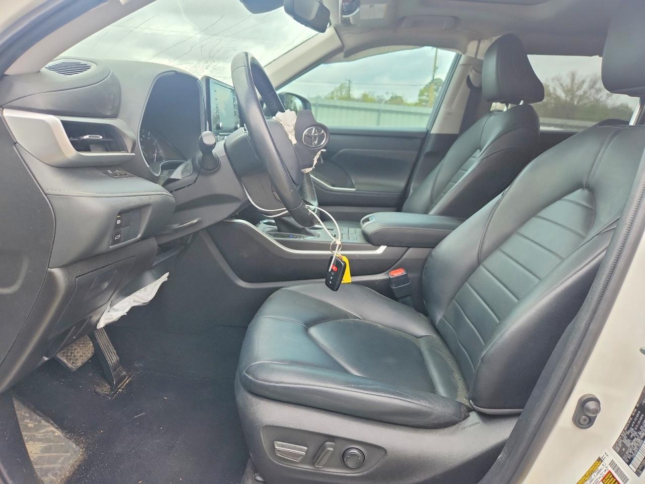 2020 Toyota Highlander Xle - Image 7