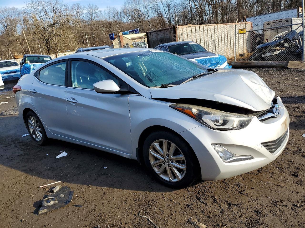 2015 Hyundai Elantra Se - Image 4