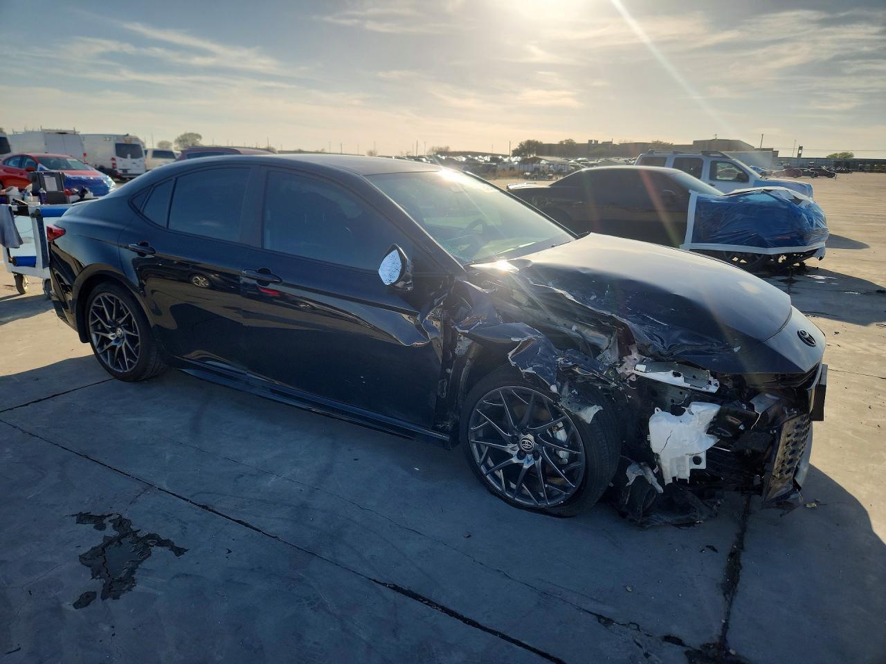 2025 Toyota Camry Xse - Фото 4