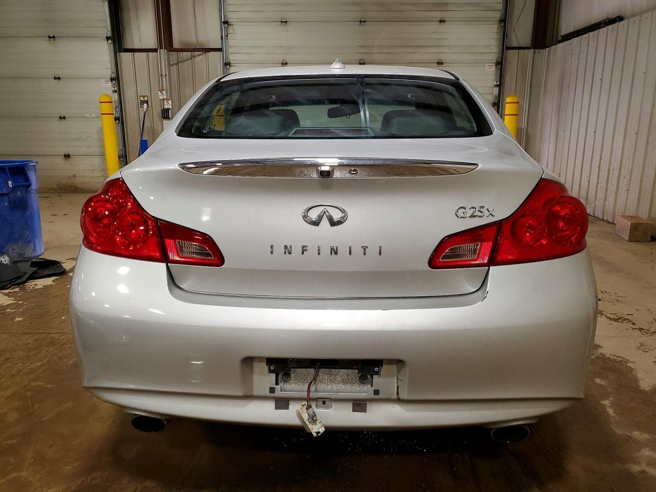 2011 Infiniti G25 Sedan X - Image 6