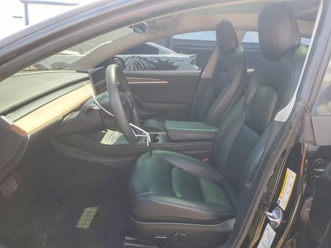 2023 Tesla Model 3 - Фото 7