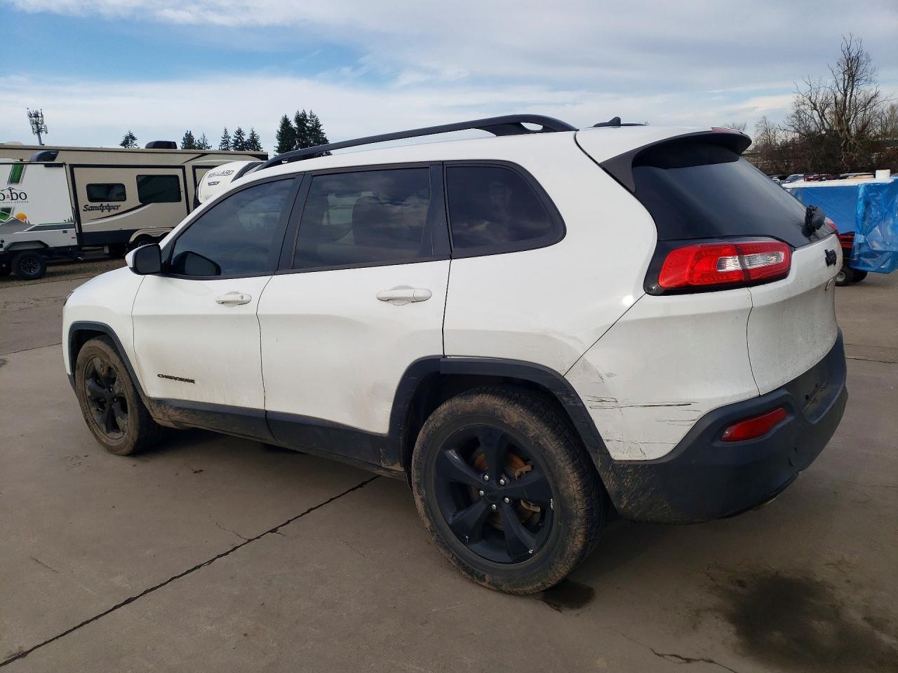 2016 Jeep Cherokee Latitude - Фото 2
