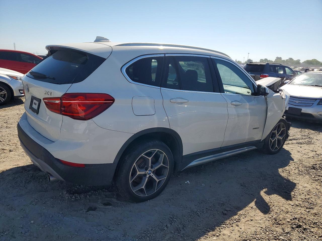 2018 BMW X1 Sdrive28I - Фото 3
