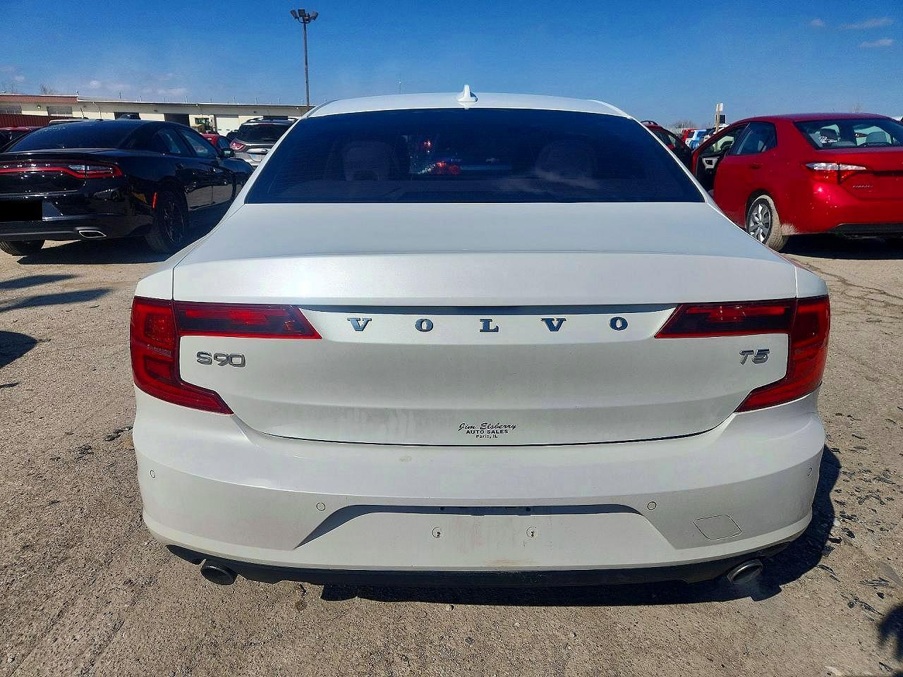 2017 Volvo S90 T5 Momentum - Фото 6