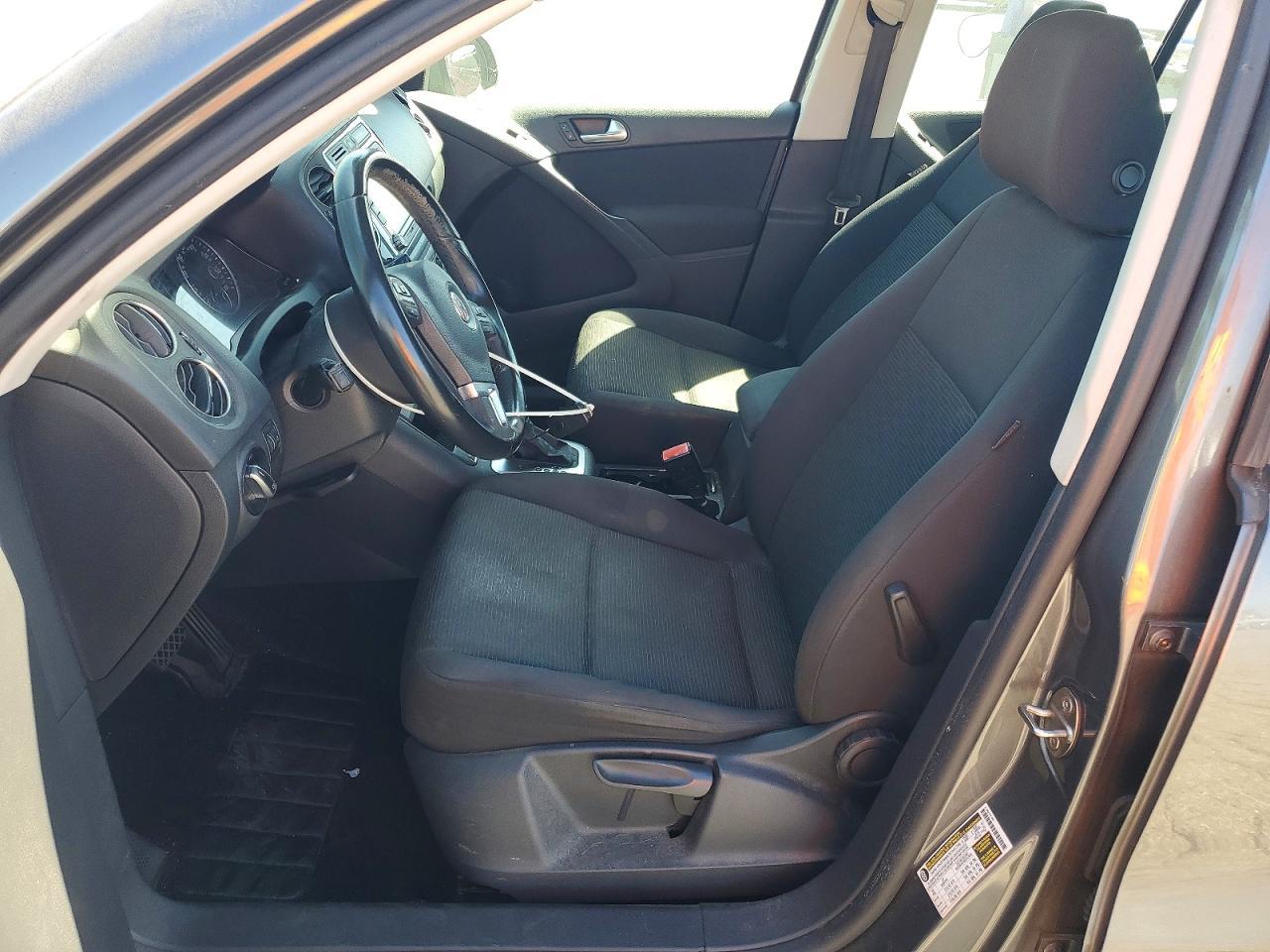 2015 Volkswagen Tiguan S - Image 7