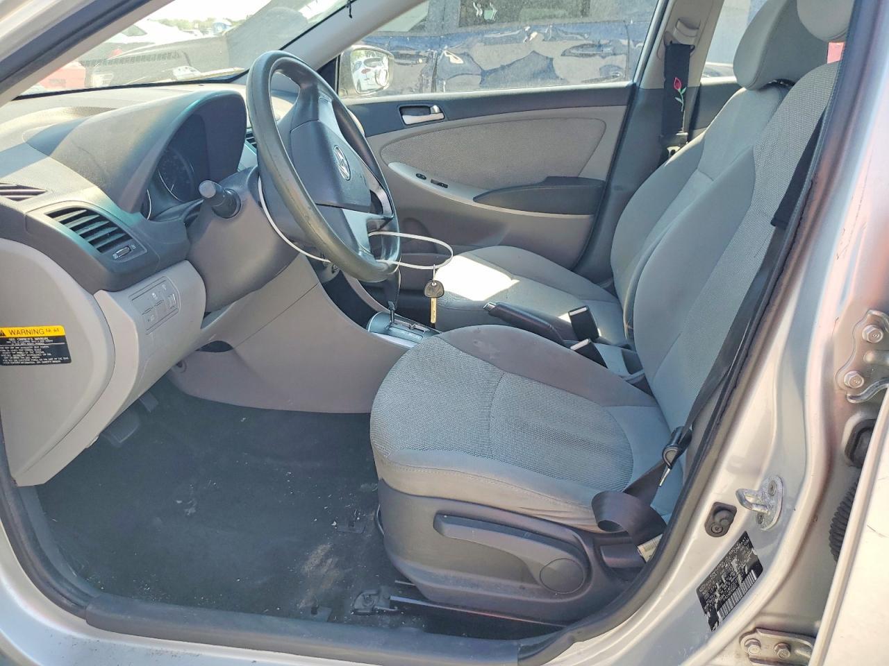 2013 Hyundai Accent Gls - Фото 7