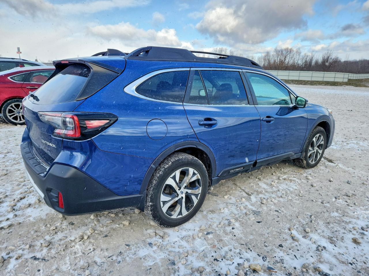 2020 Subaru Outback Limited - Фото 3