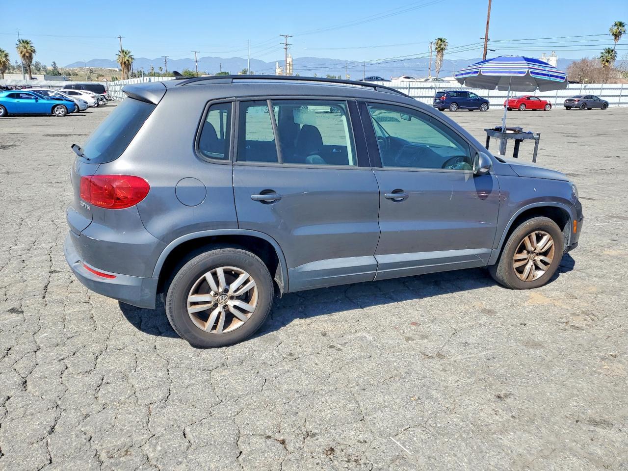 2015 Volkswagen Tiguan S - Image 3