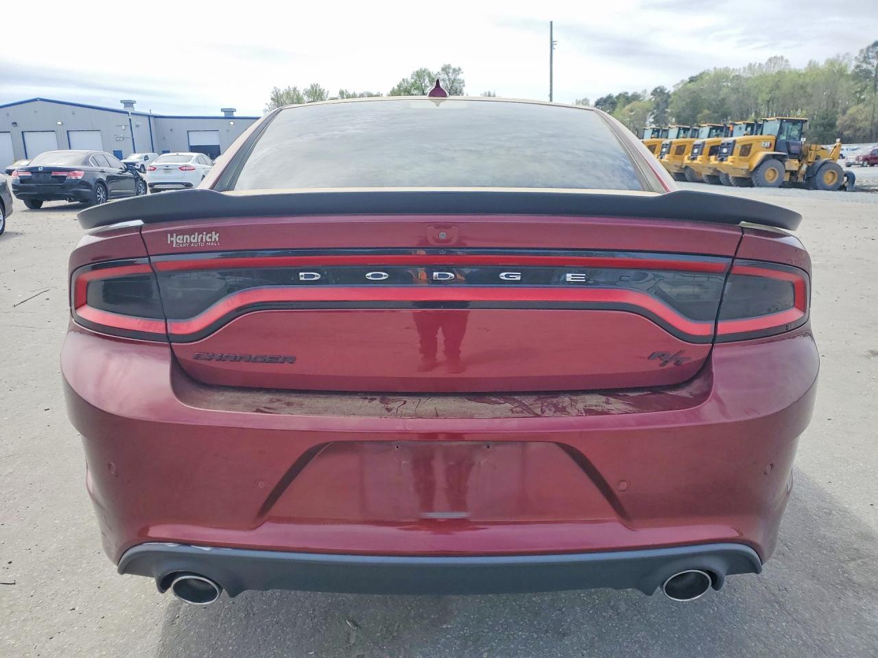 2019 Dodge Charger R - Фото 6
