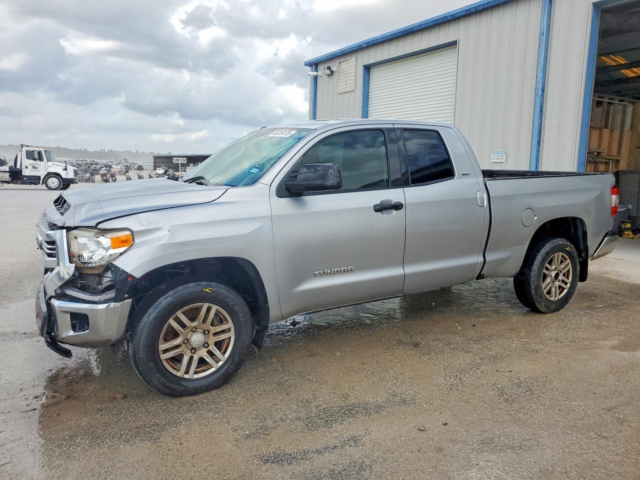 2016 Toyota Tundra Sr5