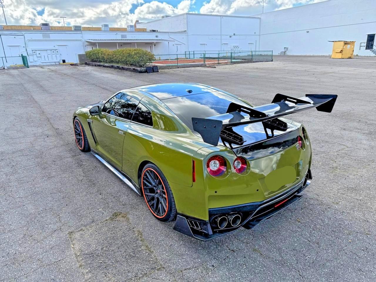 2014 Nissan Gt-R Premium - Фото 3