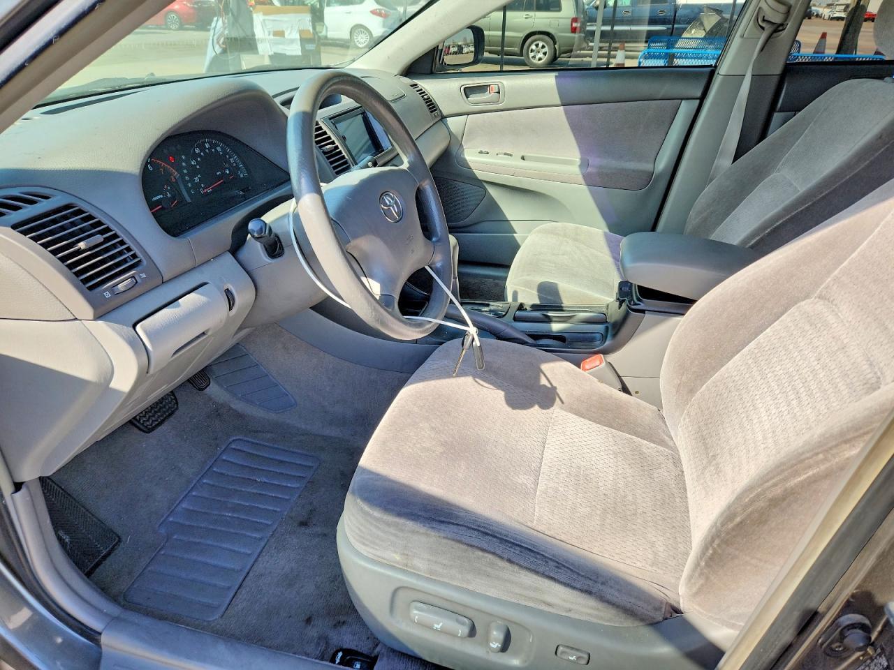 2004 Toyota Camry Le - Фото 7