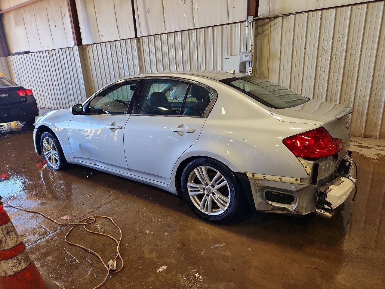 2012 Infiniti G37 - Image 2