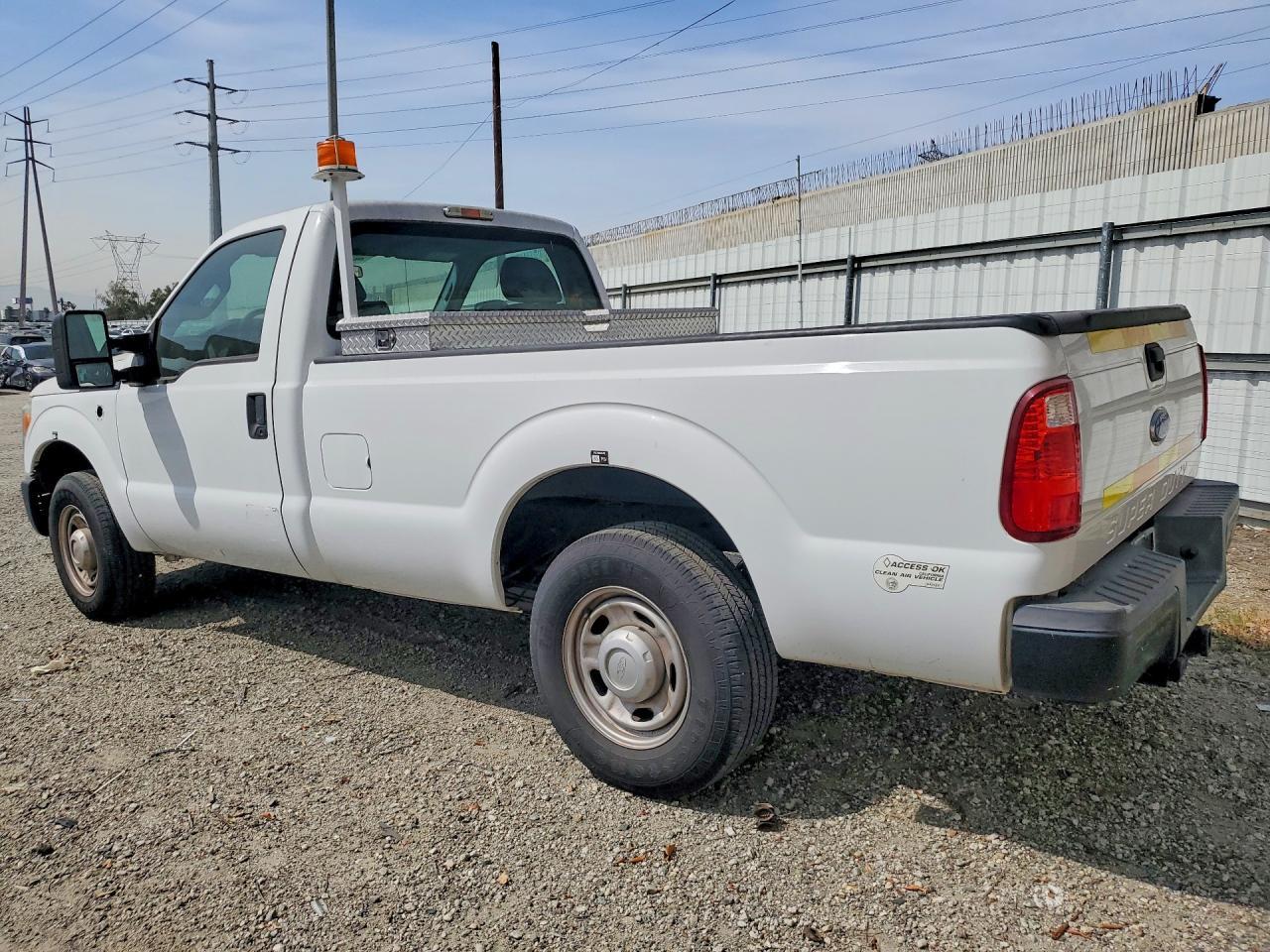 2013 Ford F250 Super Duty - Фото 2