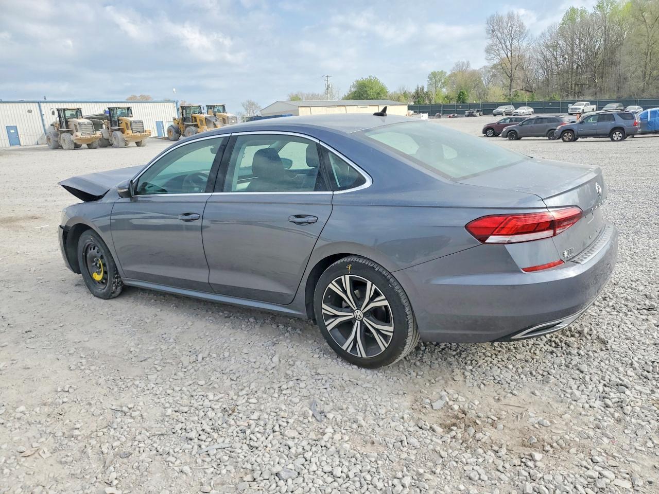 2021 Volkswagen Passat Se - Image 2