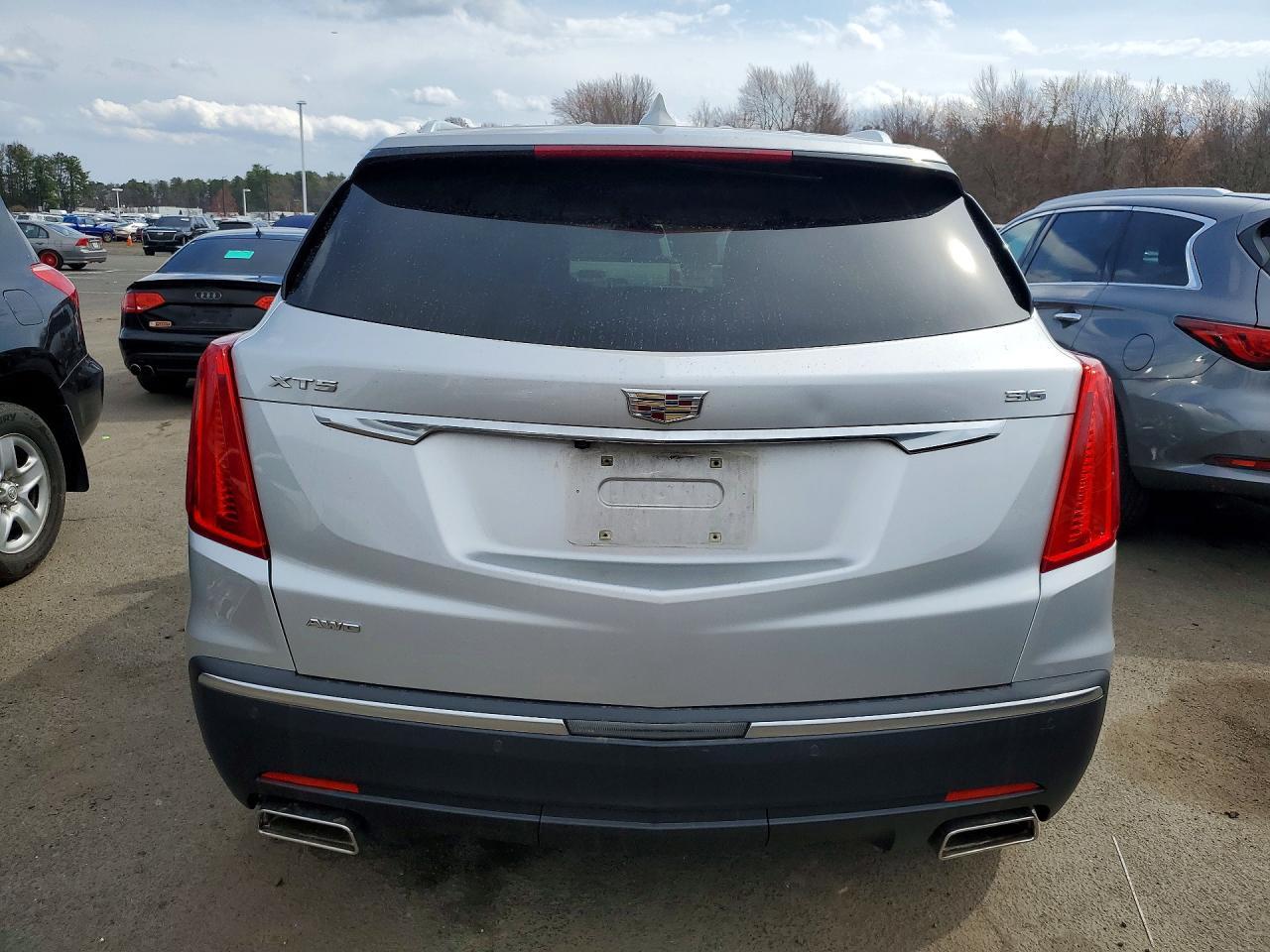 2018 Cadillac Xt5 Premium Luxury - Image 6