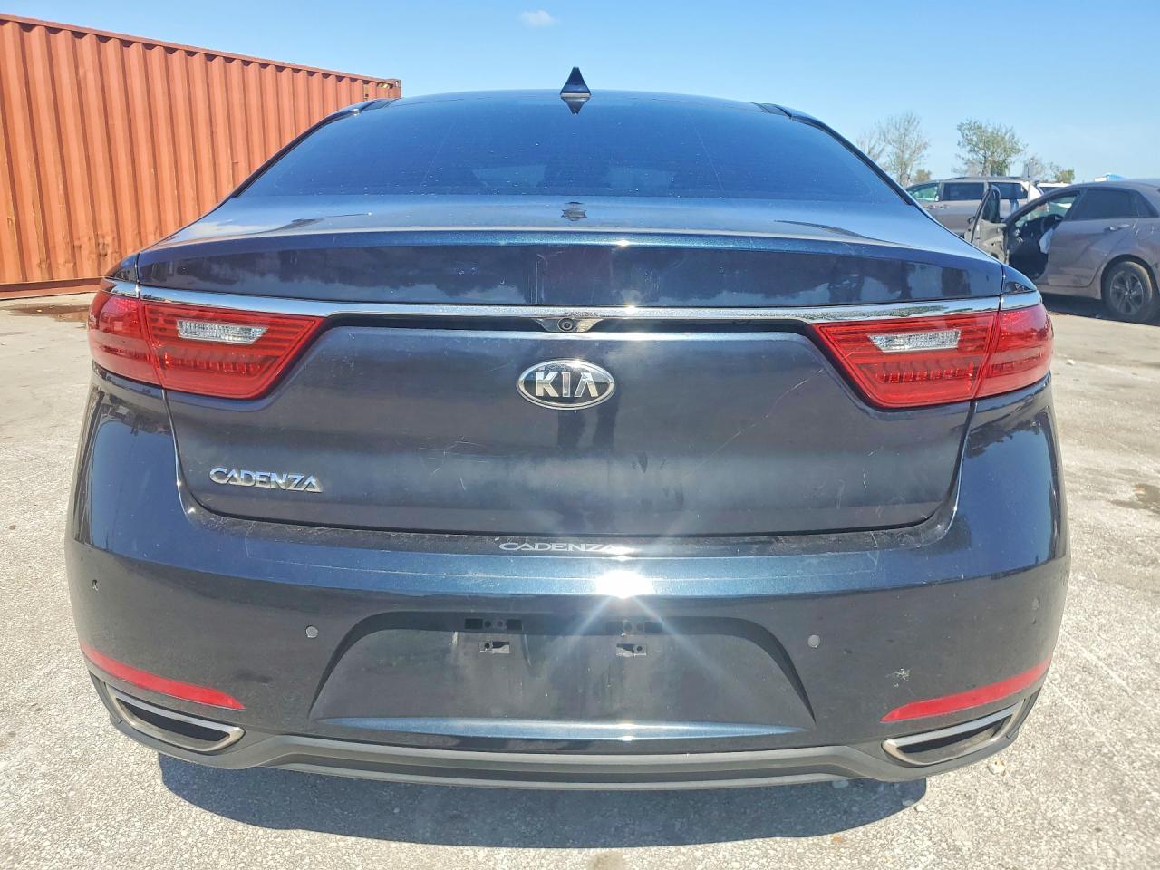 2017 Kia Cadenza Technology - Image 5