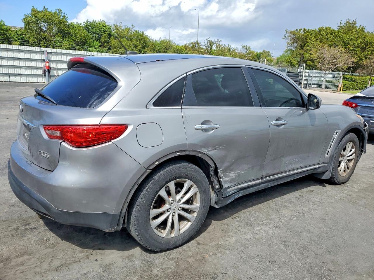 2010 Infiniti Fx35 Base - Фото 3