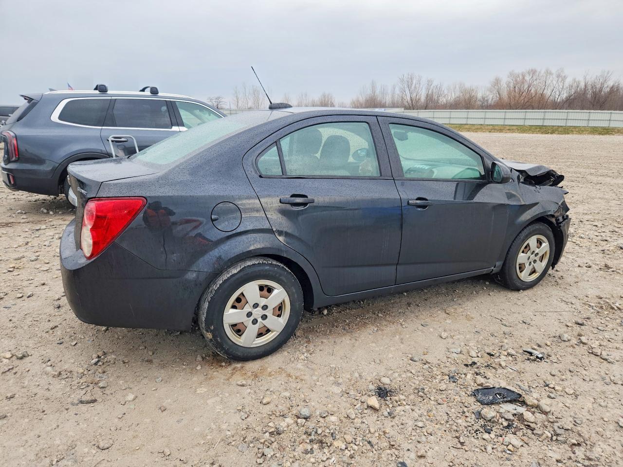 2015 Chevrolet Sonic Ls - Фото 3