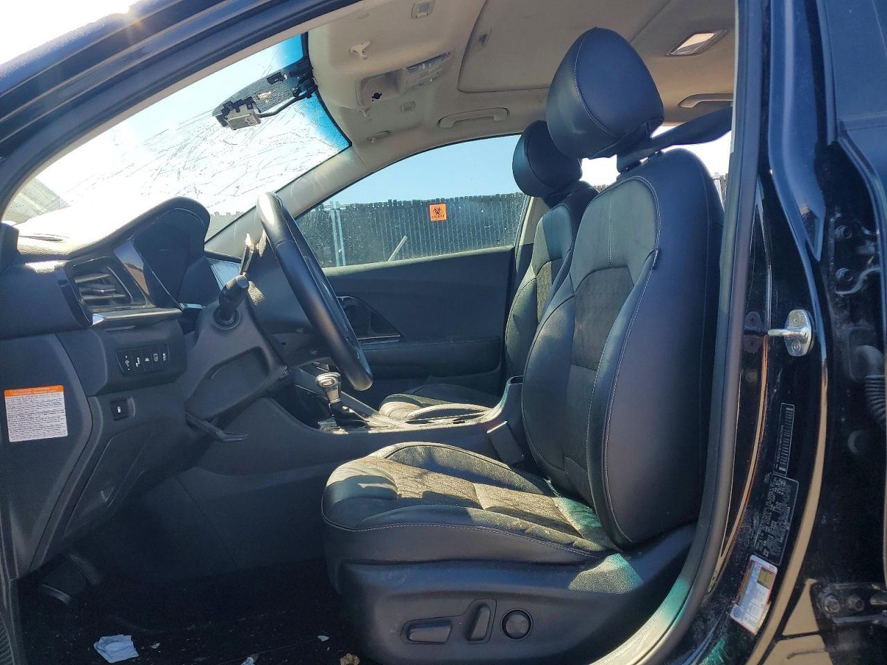 2021 Kia Niro Touring - Фото 7