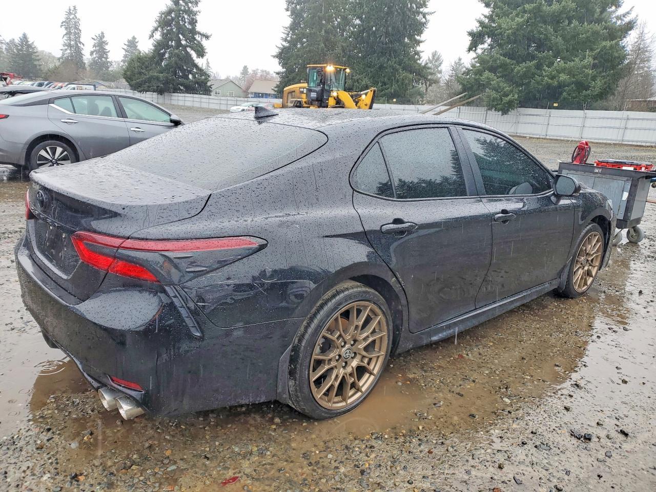 2023 Toyota Camry Se Nightshade - Фото 3