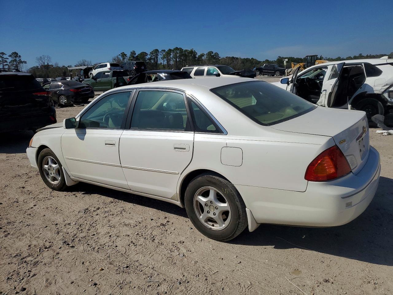 2001 Toyota Avalon Xl - Фото 2