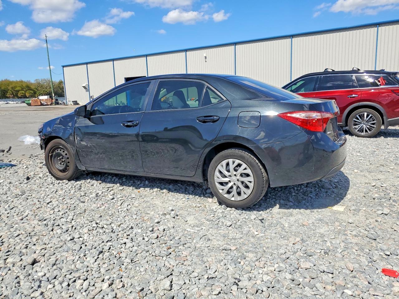 2019 Toyota Corolla Le - Фото 2