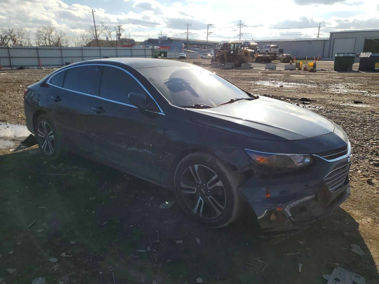 2017 Chevrolet Malibu Lt - Image 4