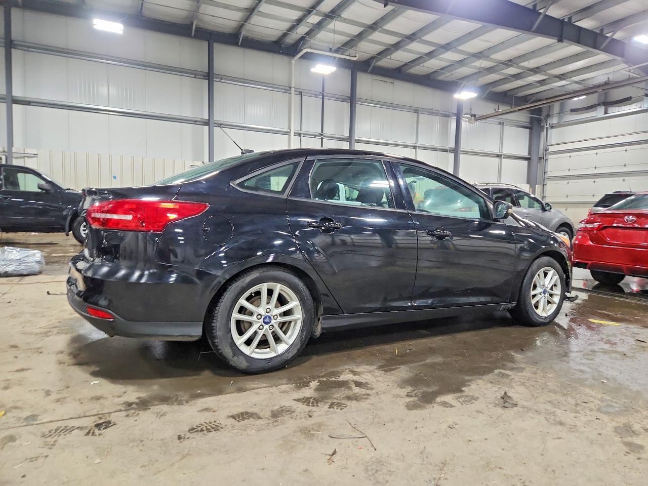 2016 Ford Focus Se - Фото 3