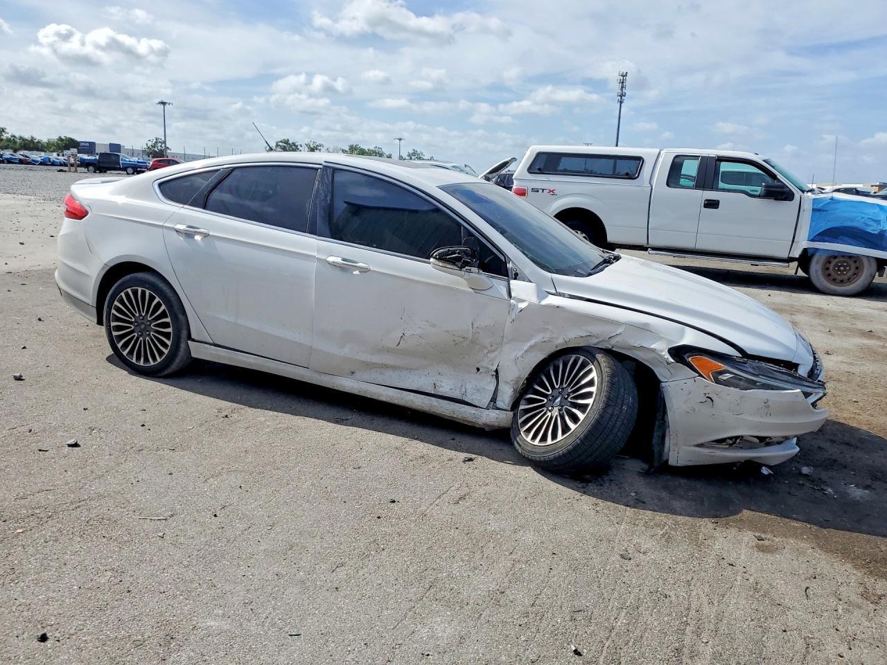 2018 Ford Fusion Titanium - Фото 4