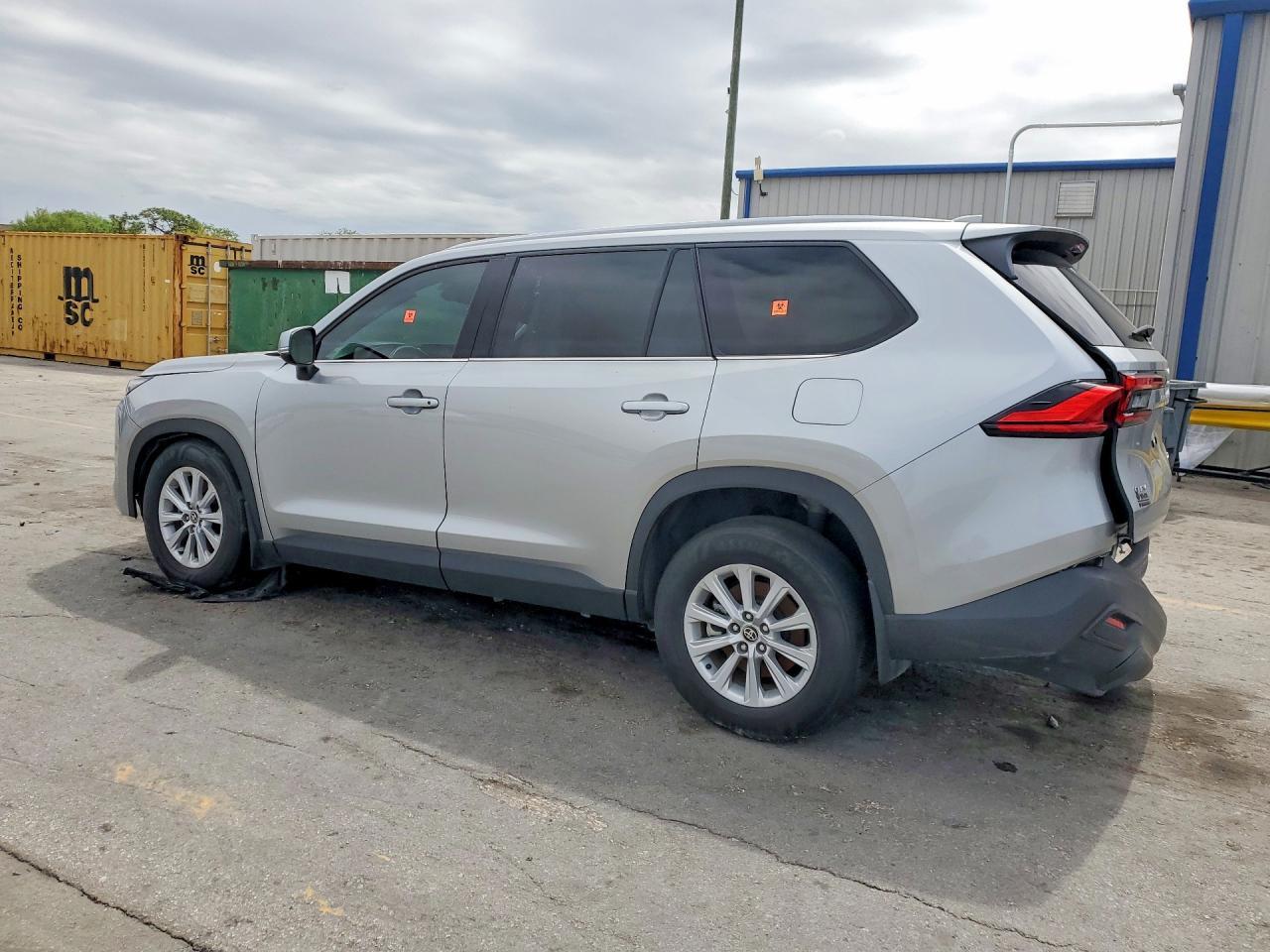 2024 Toyota Grand Highlander Hybrid Xle - Image 2