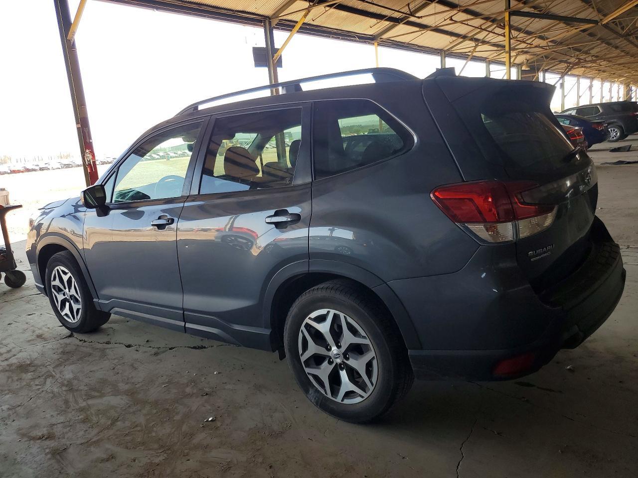 2020 Subaru Forester Premium - Фото 2